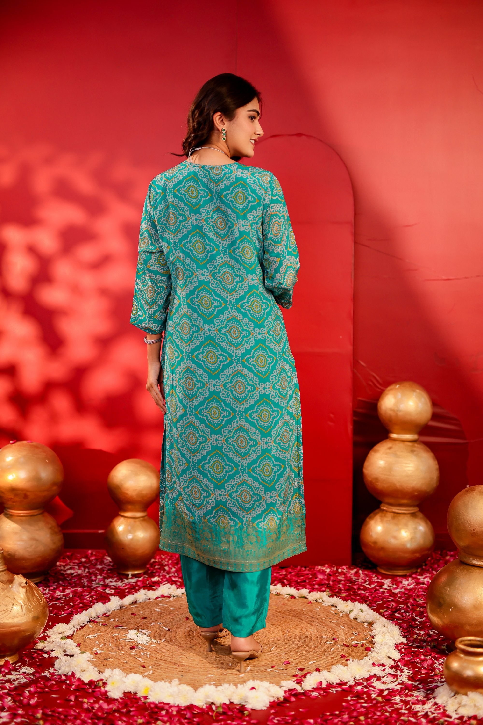 Nazm - Rama Green Suit Set
