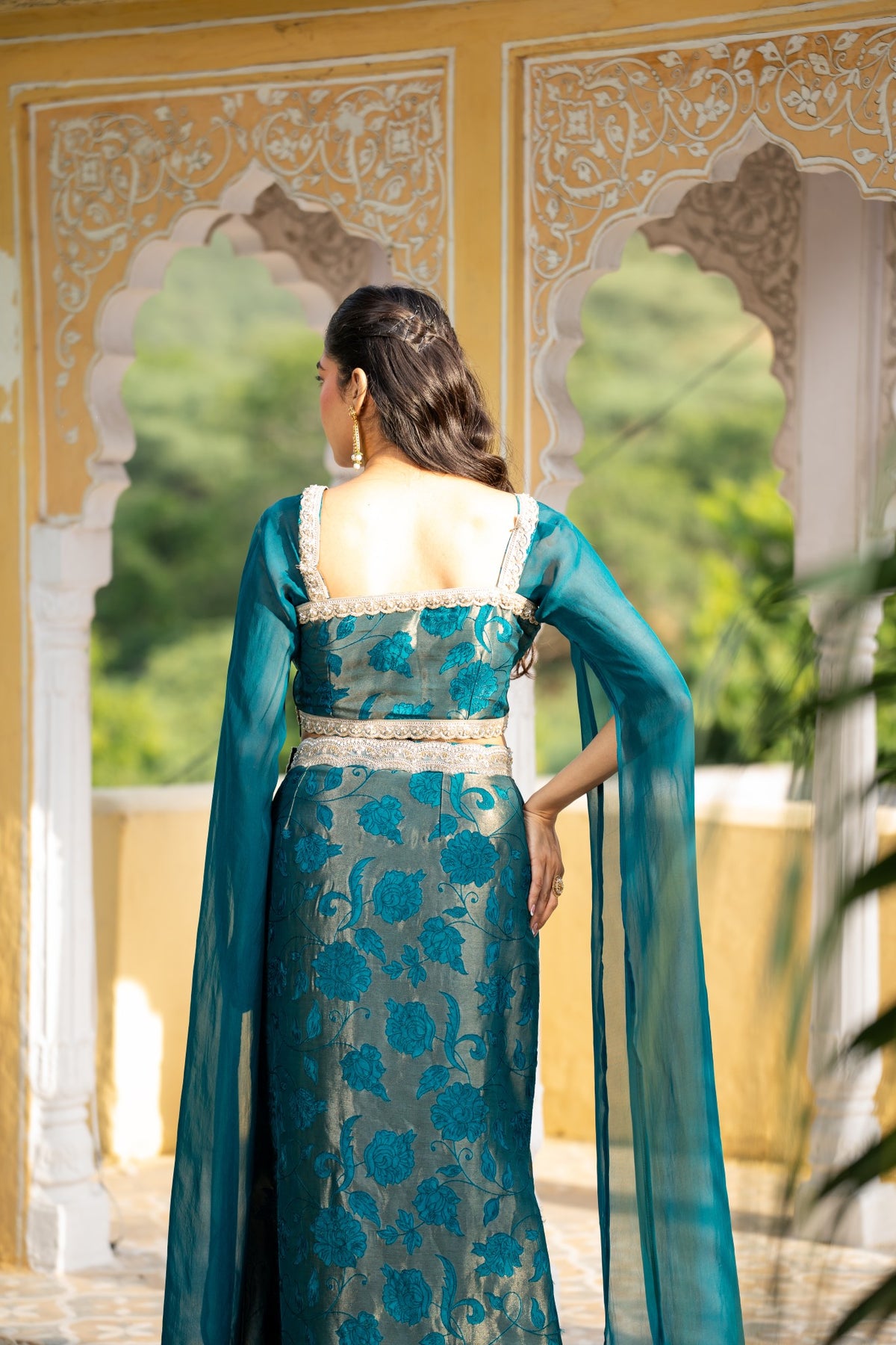 Sunehr Fish Cut Skirt Set